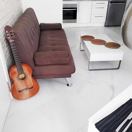 Adriano Apartment *